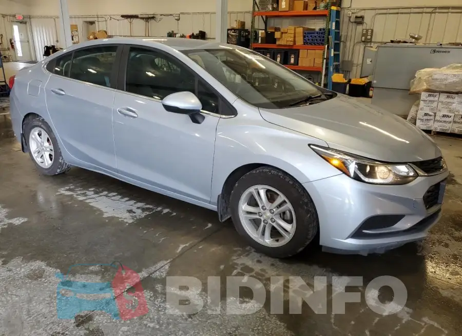 1G1BE5SM5J7223983 Photo# 4