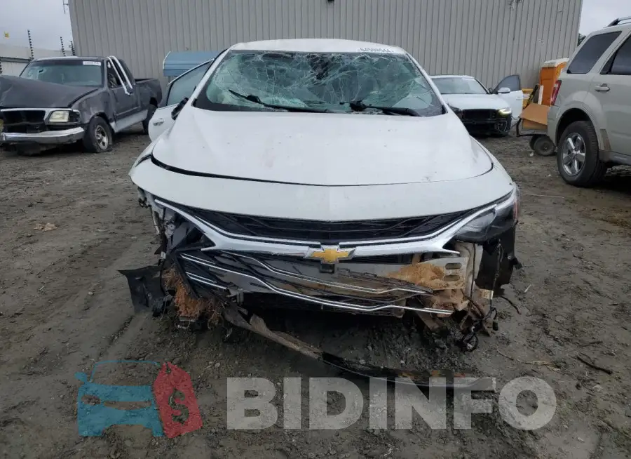 1G1ZD5ST1KF109561 Photo# 5