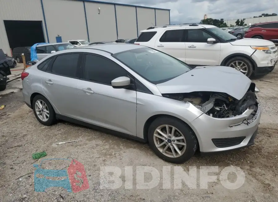 1FADP3F27JL224721 Photo# 4