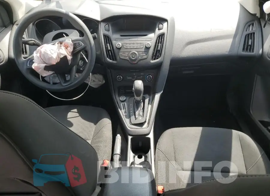 1FADP3F2XHL251745 Photo# 8