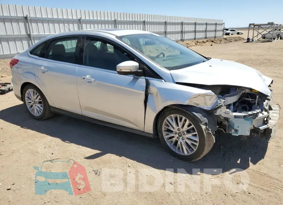 1FADP3J23HL265056 Photo# 4