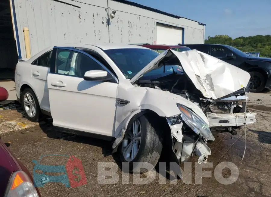 1FAHP2E87JG110101 Photo# 4