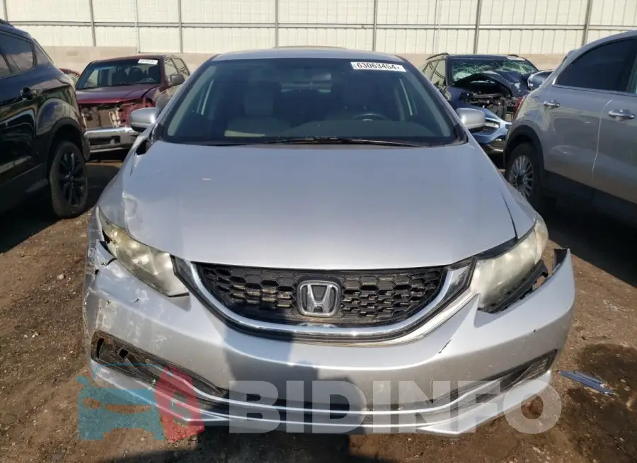 19XFB2F53FE111810 Photo# 5