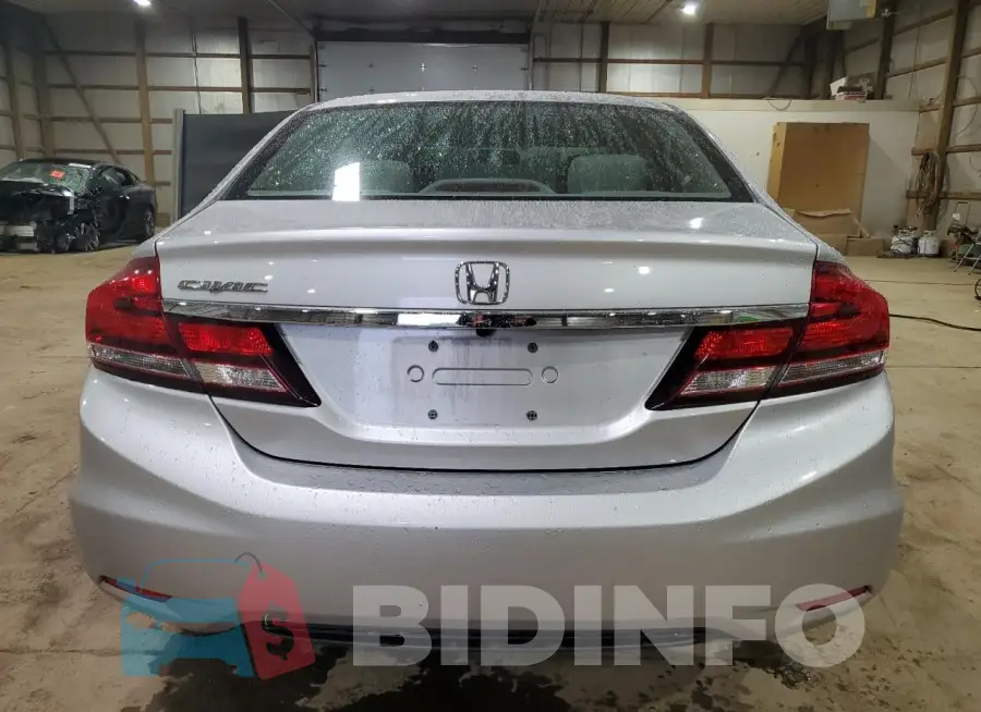 19XFB2F8XFE040714 Photo# 6