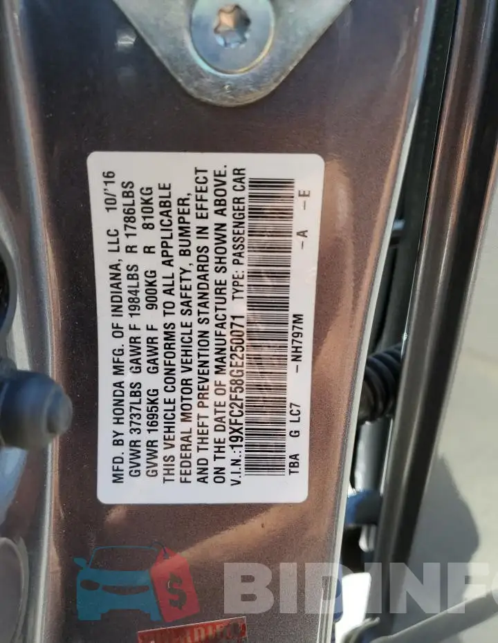19XFC2F58GE250071 Photo# 12