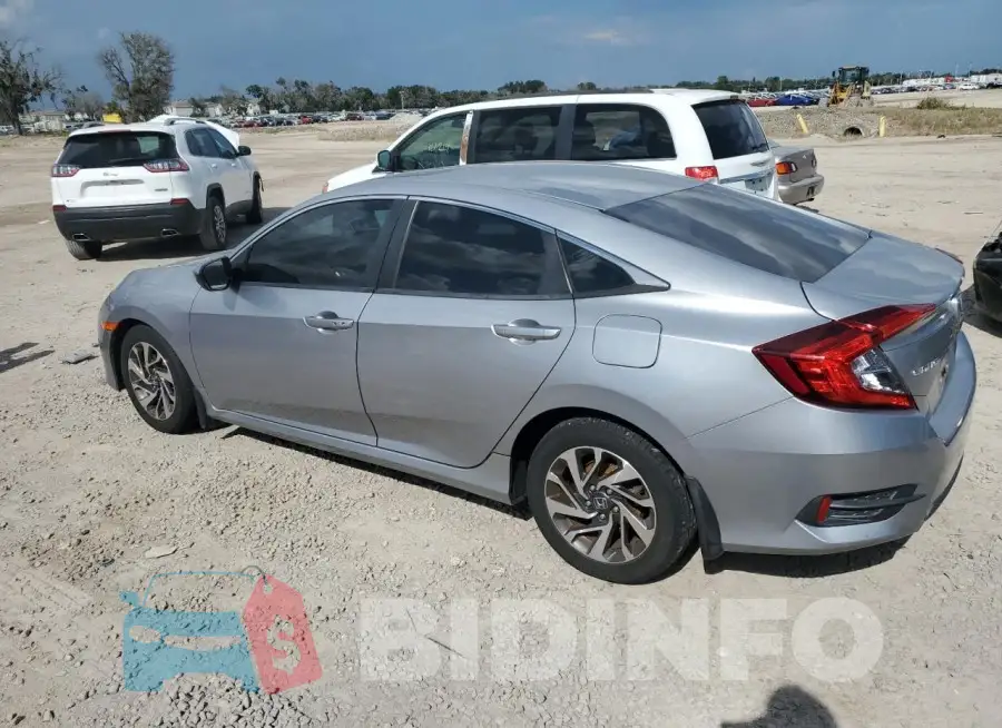 19XFC2F77GE227057 Photo# 2