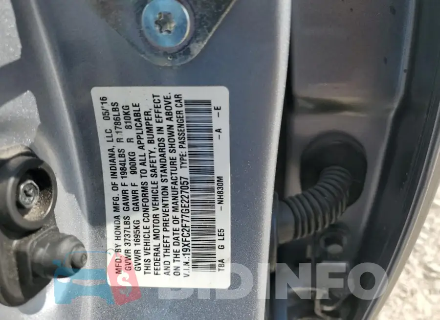 19XFC2F77GE227057 Photo# 12