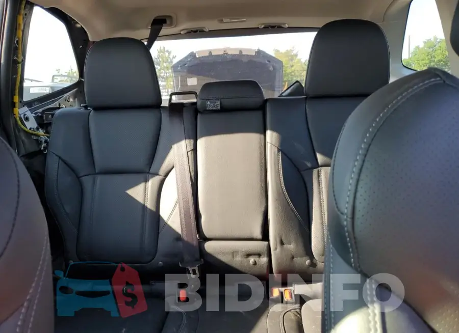 JF2SKALC9RH448168 Photo# 10