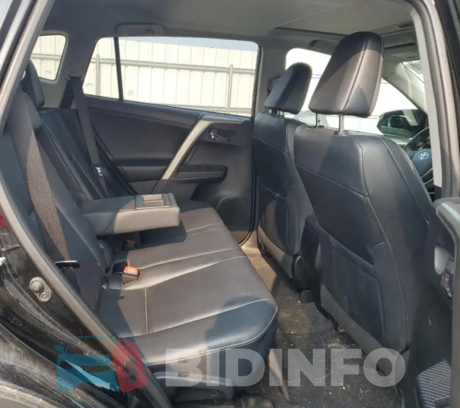 2T3DFREV1FW281156 Photo# 10