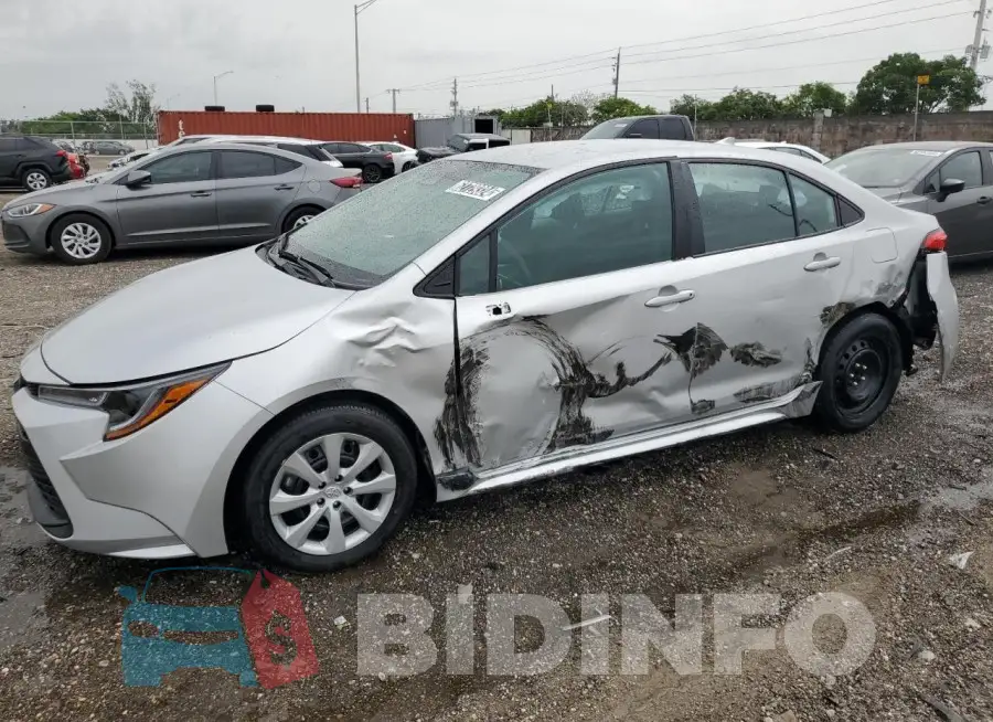 5YFB4MDE8RP104507 Photo# 1