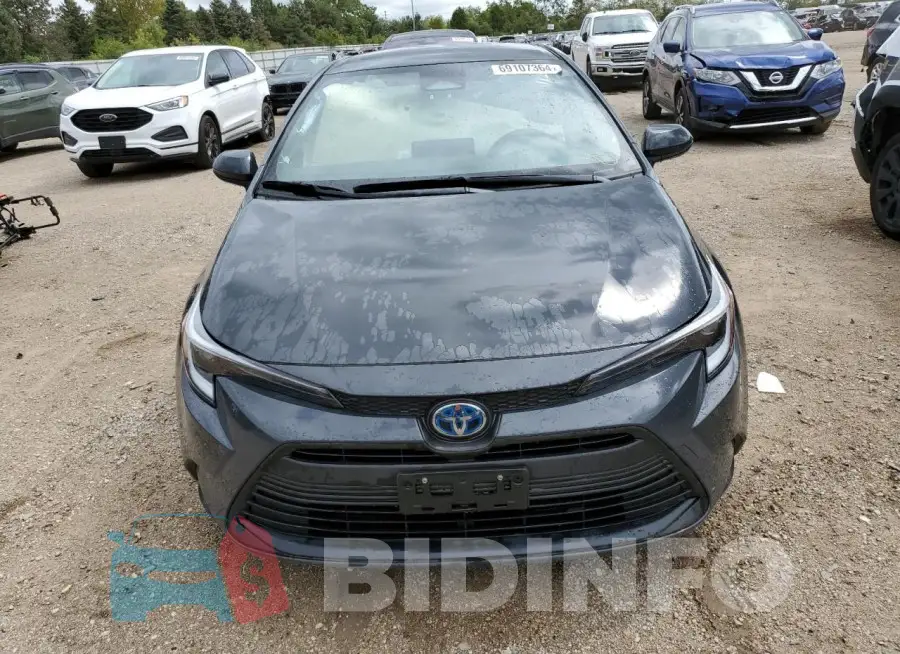 JTDBCMFE3R3028882 Photo# 5