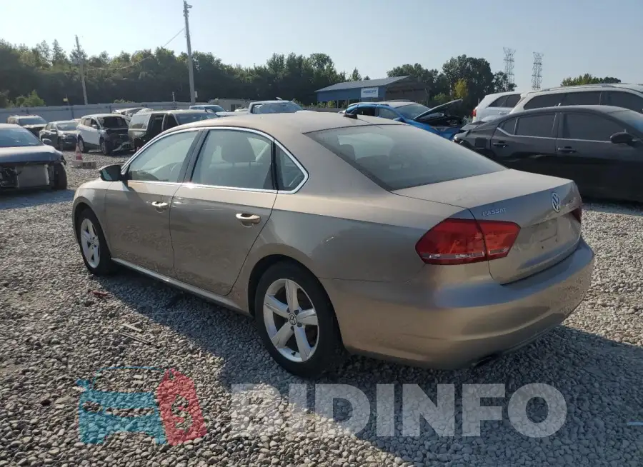 1VWBS7A33FC054126 Photo# 2