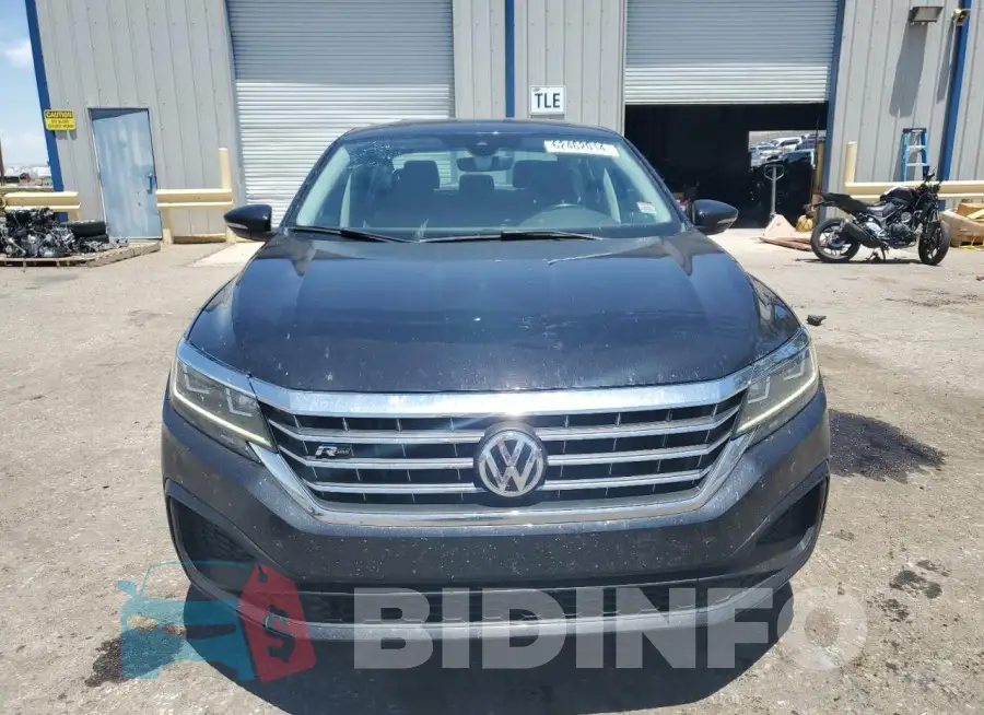 1VWMA7A31LC014344 Photo# 5