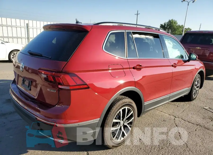 3VV2B7AX7MM030656 Photo# 3
