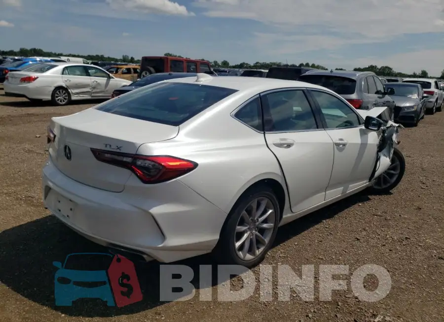 19UUB5F38PA005978 Photo# 3