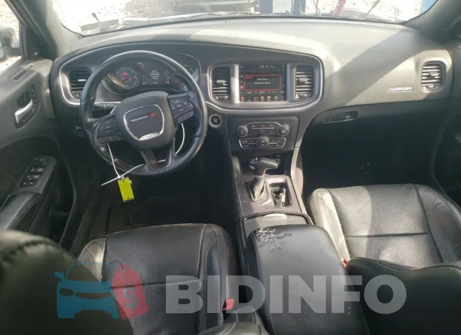 2C3CDXHG6GH293053 Photo# 8