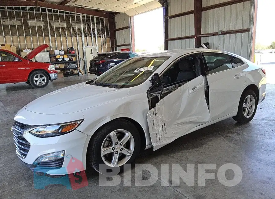 1G1ZD5ST1RF125270 Photo# 1