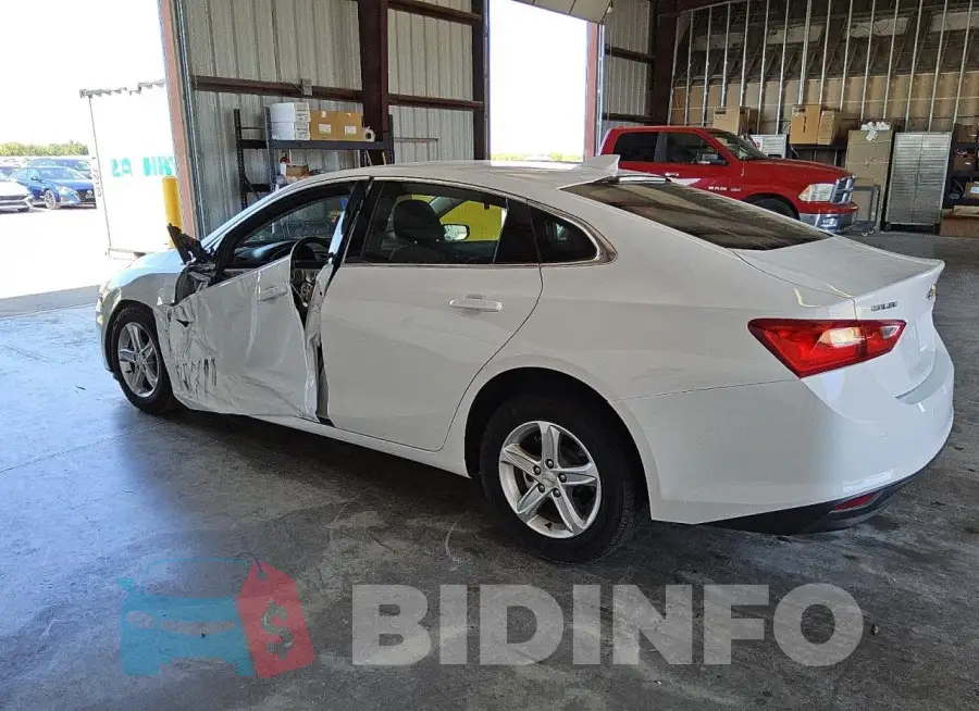 1G1ZD5ST1RF125270 Photo# 2