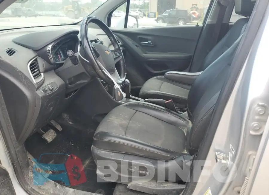 KL7CJLSB1JB691021 Photo# 7