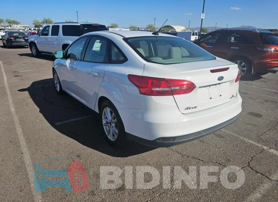 1FADP3F20FL335926 Photo# 3