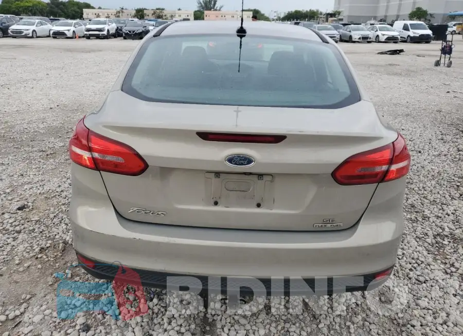 1FADP3F28GL313786 Photo# 6