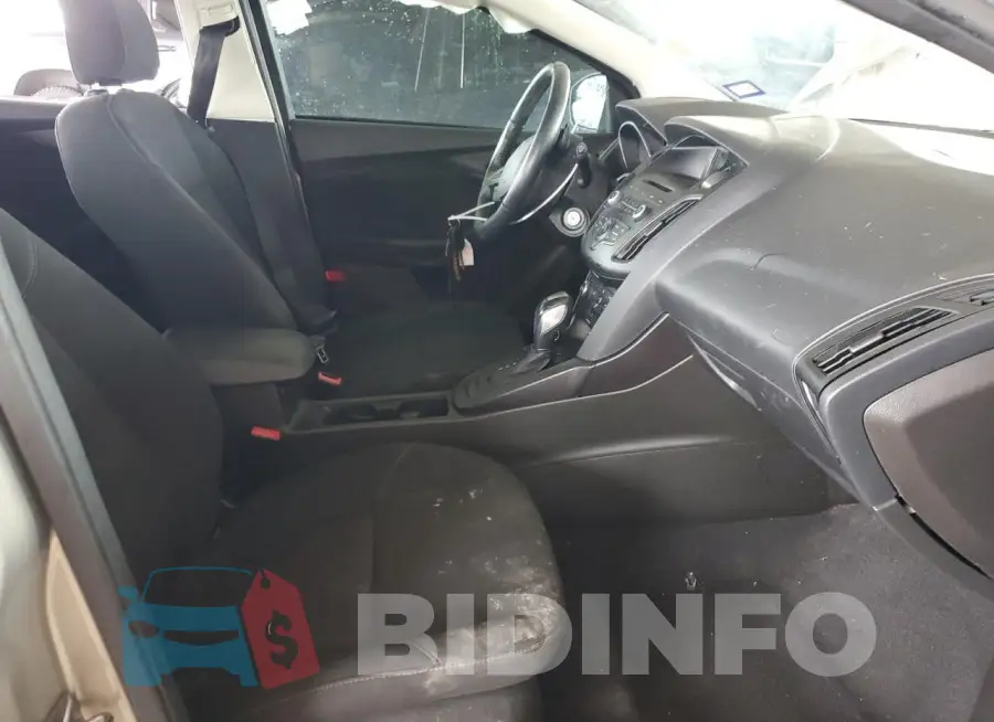 1FADP3K21GL360163 Photo# 7