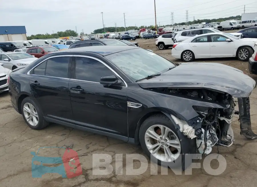 1FAHP2E81JG126830 Photo# 4