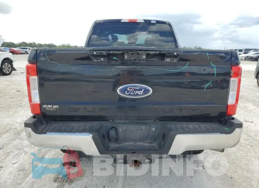 1FT7W2BT4JEB47796 Photo# 6
