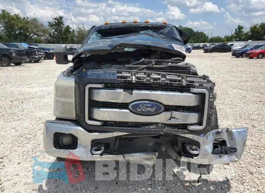 1FT8W3DT2GEA90028 Photo# 5