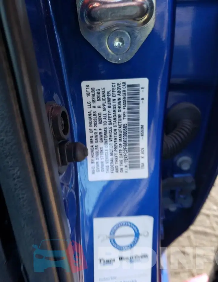 19XFC2F68KE000685 Photo# 13