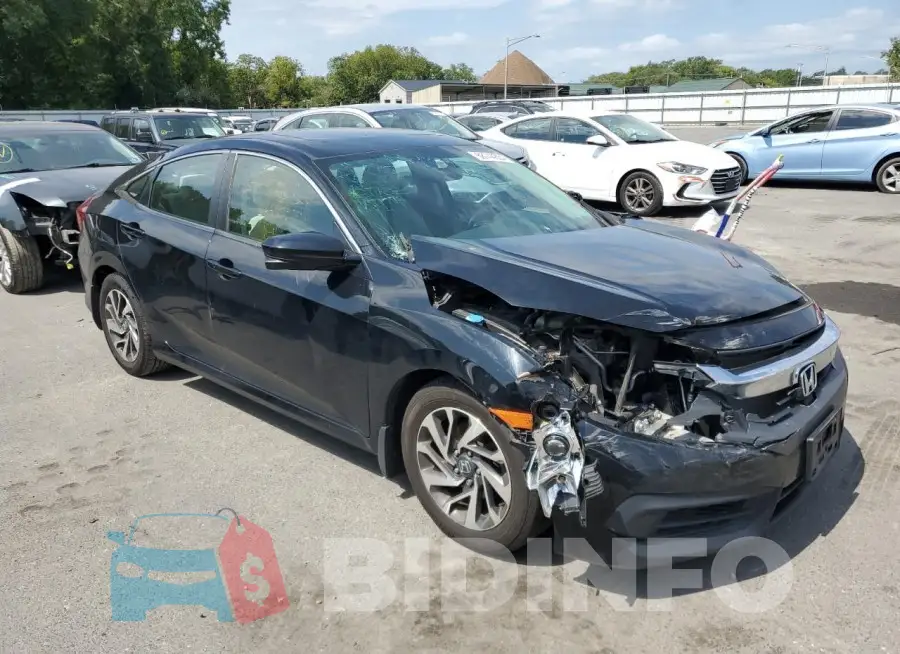 19XFC2F72HE211267 Photo# 4