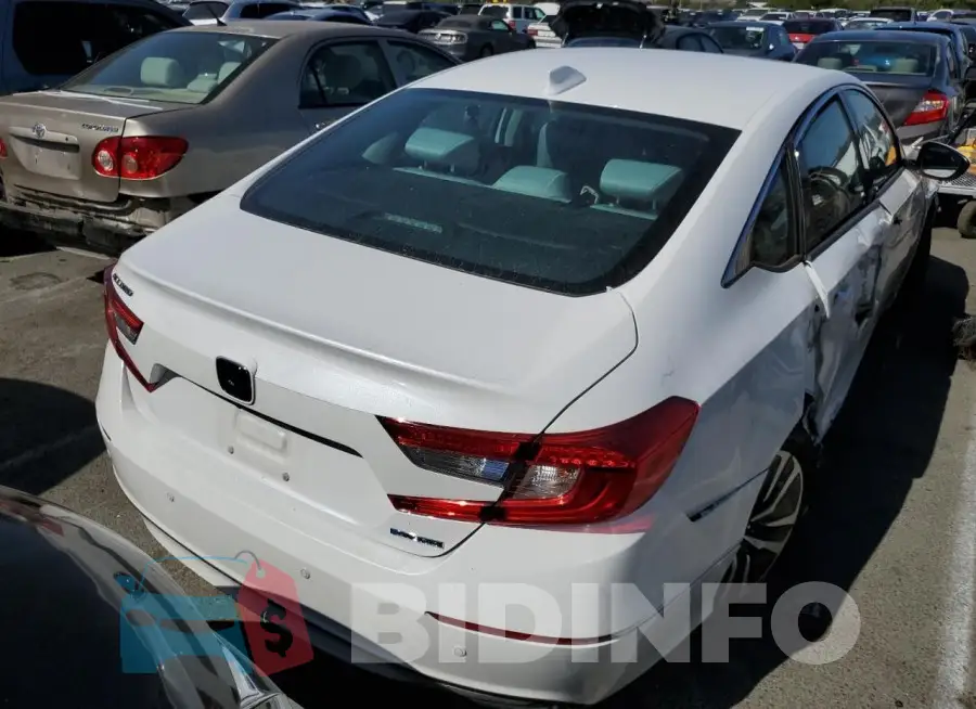 1HGCV3F41MA001802 Photo# 6