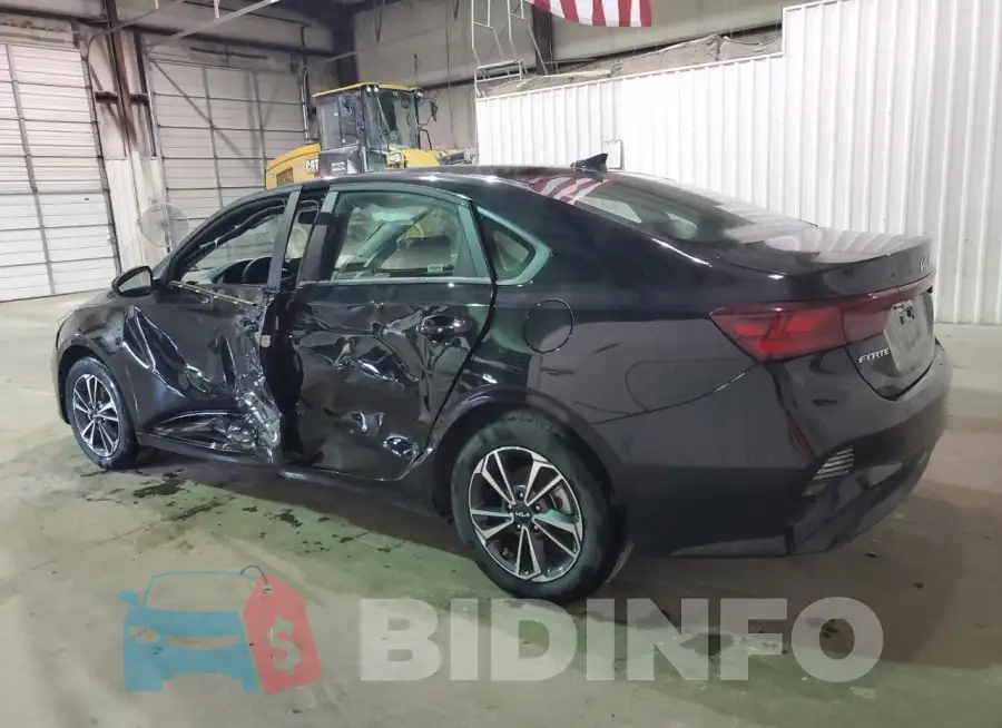 3KPF24AD0RE742240 Photo# 2