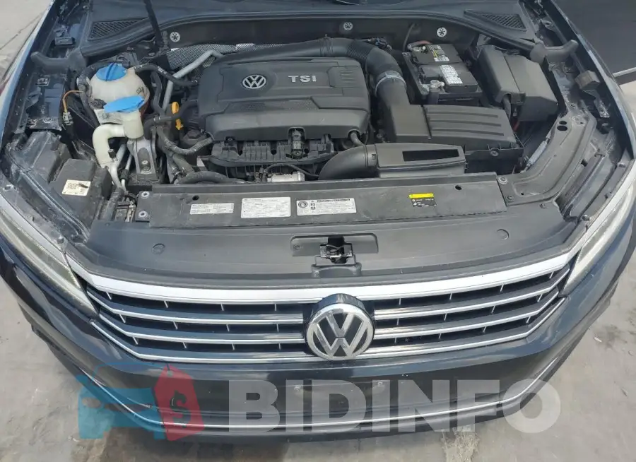 1VWBS7A37GC050873 Photo# 11