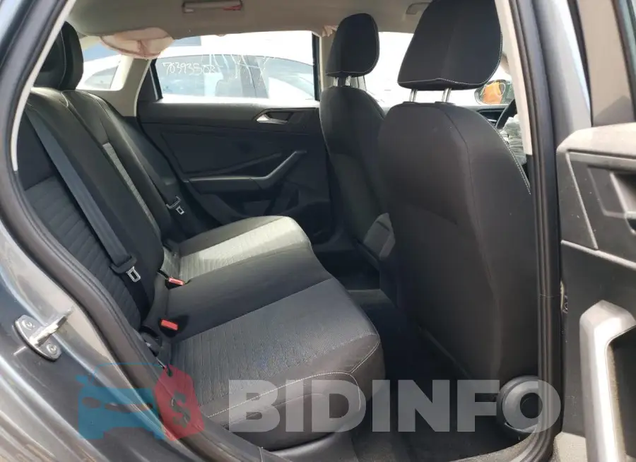 3VW5M7BU2RM049498 Photo# 10