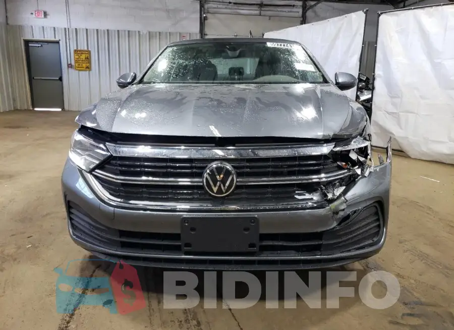 3VW5M7BU2RM049498 Photo# 5
