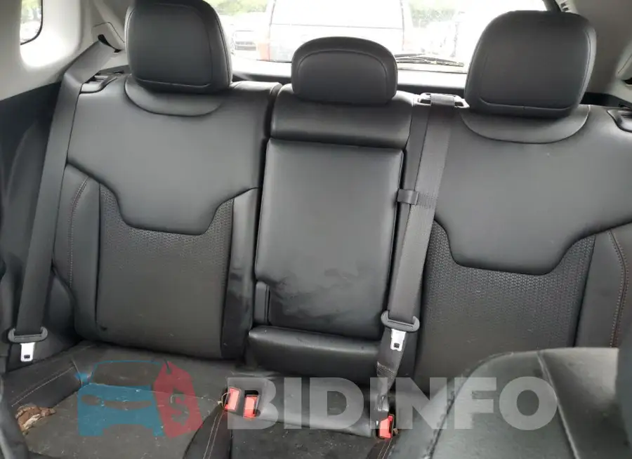 3C4NJDDBXNT233352 Photo# 10