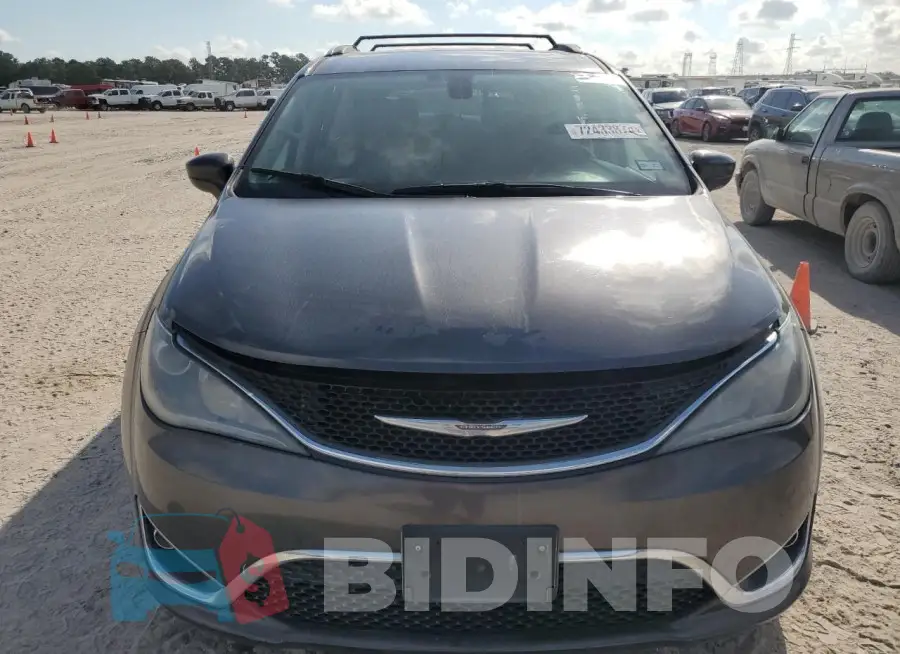 2C4RC1BG4JR214107 Photo# 5
