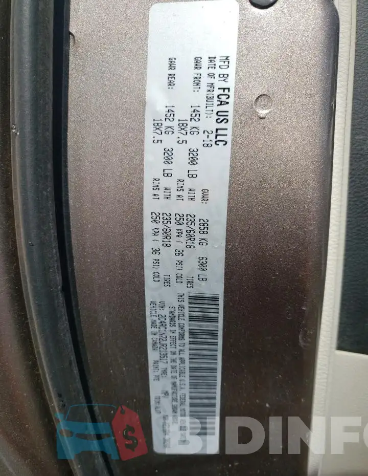 2C4RC1N72JR213517 Photo# 13
