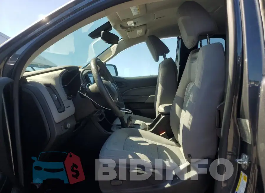 1GCHSBEA8H1253552 Photo# 7