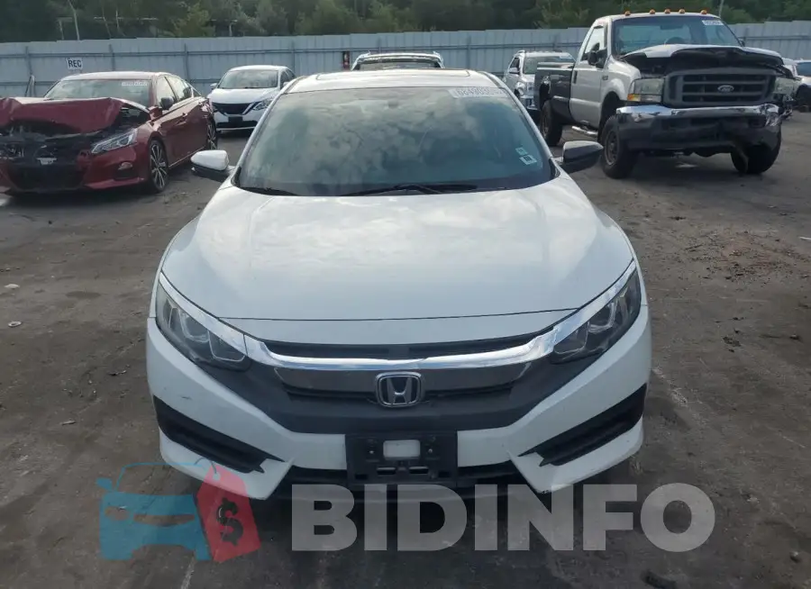 19XFC2F70HE205077 Photo# 5