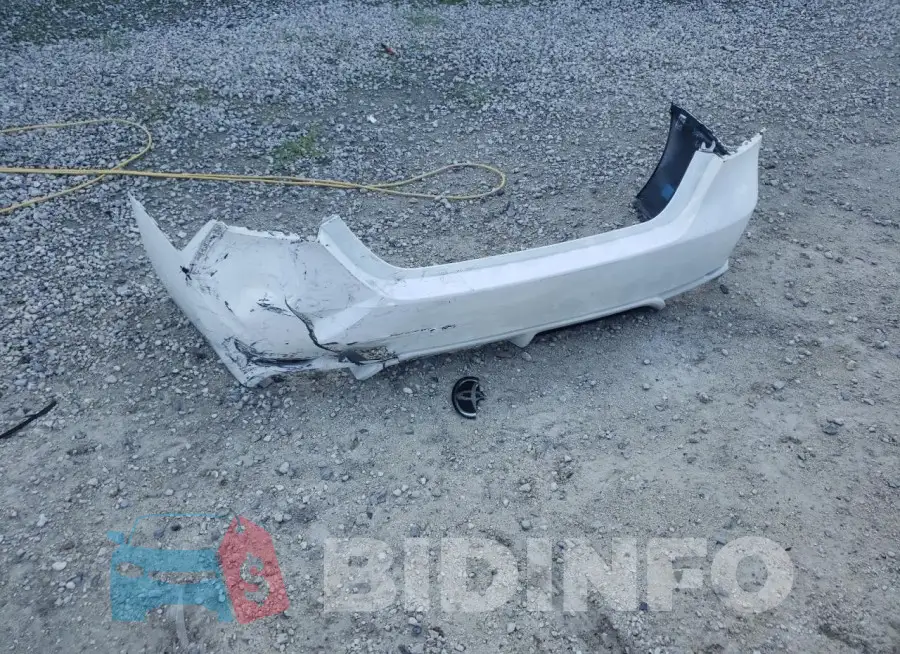 4T1B11HK6JU671597 Photo# 12