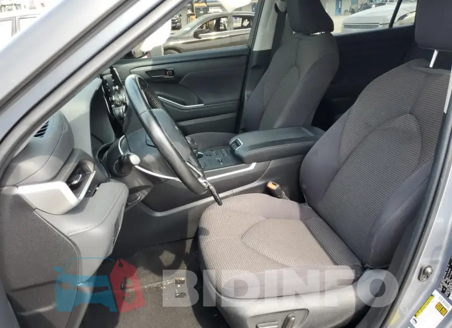5TDZZRAH8NS101183 Photo# 7
