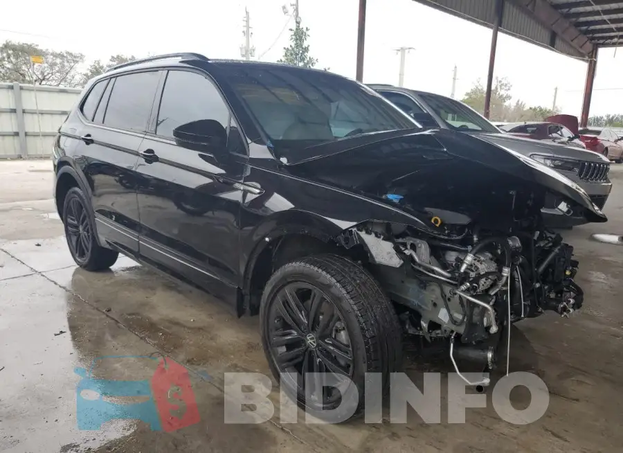 3VVCB7AX5NM163051 Photo# 4