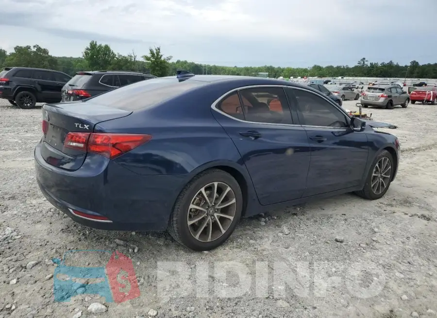 19UUB2F55FA007217 Photo# 3