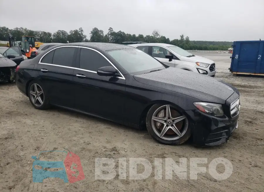 WDDZF4JB8KA626654 Photo# 4