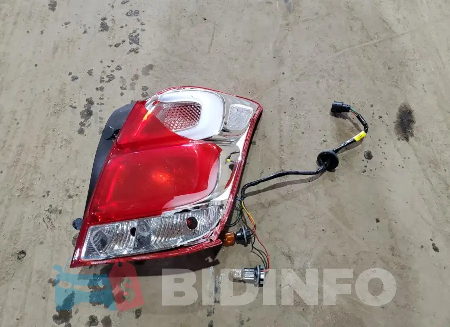 KL7CJLSB3MB323931 Photo# 13
