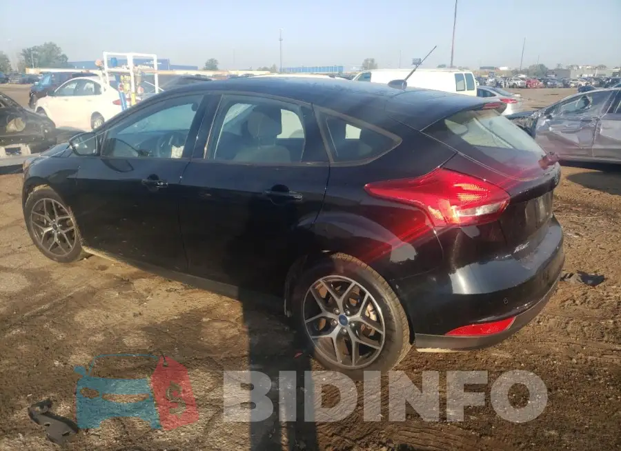 1FADP3M23JL303886 Photo# 2