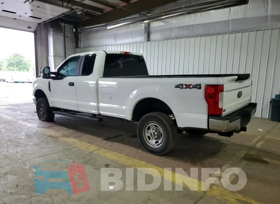 1FT8X3B64HEF41715 Photo# 2