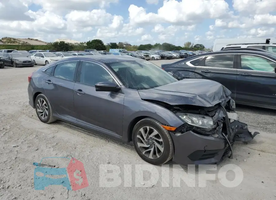 19XFC2F75HE057086 Photo# 4
